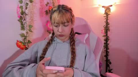 Snapshot of pamelajhonsom chatting on 06-16-26, 05:54 pamelajhonsom online show from 06-16-26, 05:54