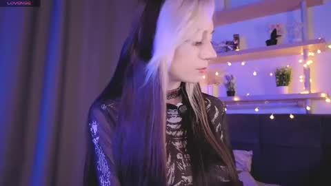 Diana online show from 05-26-26, 03:19