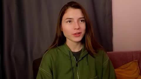 Snapshot of pamilarakestraw chatting on 10-12-25, 08:41 daniella online show from 10-12-25, 08:41