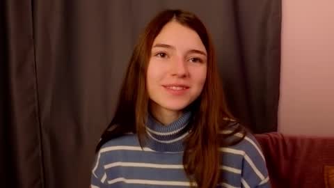 Snapshot of pamilarakestraw chatting on 10-16-25, 07:48 daniella online show from 10-16-25, 07:48