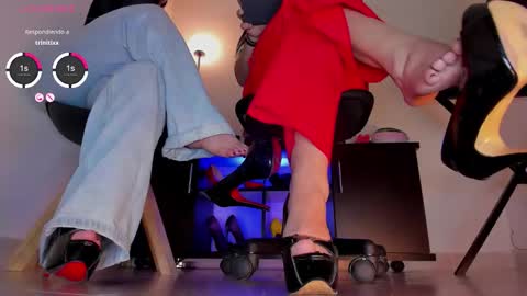 Snapshot of pandora__foster chatting on 12-21-25, 09:44 Pandora online show from 12-21-25, 09:44