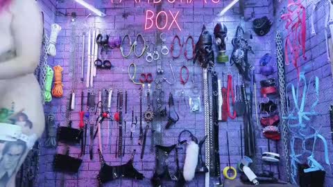 Snapshot of pandoranez chatting on 01-25-25, 01:10 PandoraNez online show from 01-25-25, 01:10