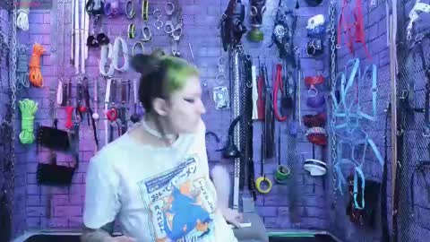 Snapshot of pandoranez chatting on 02-20-25, 04:39 PandoraNez online show from 02-20-25, 04:39