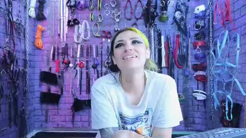 Snapshot of pandoranez chatting on 02-25-25, 01:09 PandoraNez online show from 02-25-25, 01:09