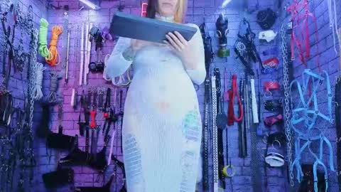 Snapshot of pandoranez chatting on 10-21-25, 03:35 PandoraNez online show from 10-21-25, 03:35