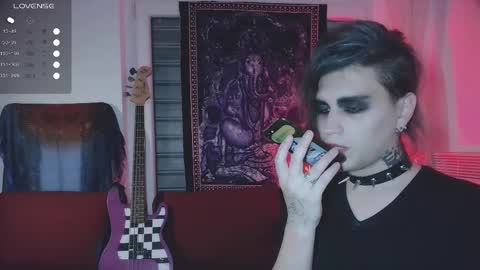 In bio online show from 10-07-25, 04:42