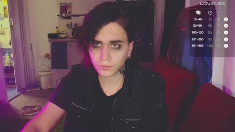 In bio online show from 12-21-25, 10:17