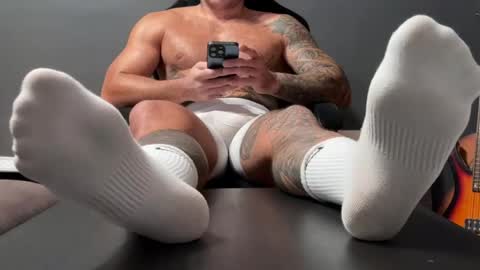 Oleg online show from 04-18-26, 05:55