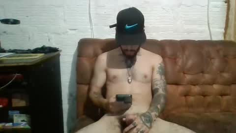 Snapshot of panthers_room chatting on 10-18-25, 10:43 panthers_room online show from 10-18-25, 10:43