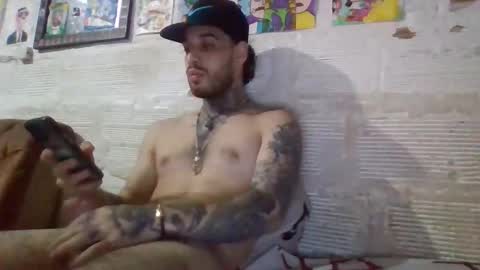 Snapshot of panthers_room chatting on 11-25-25, 06:57 panthers_room online show from 11-25-25, 06:57