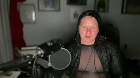 PantyhoseKing online show from 04-18-26, 12:25