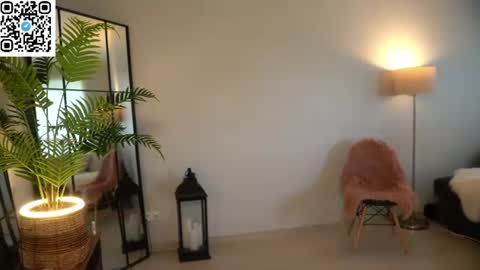 Snapshot of pantykrist chatting on 06-19-26, 03:27 Kristina Kriss online show from 06-19-26, 03:27