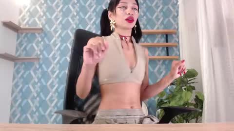 Snapshot of pao_thebigclit chatting on 02-02-25, 01:23 Paolita online show from 02-02-25, 01:23