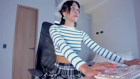 Snapshot of pao_thebigclit chatting on 02-22-25, 10:31 Paolita online show from 02-22-25, 10:31