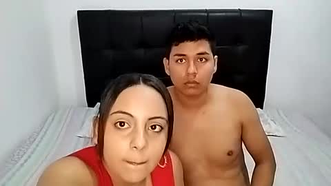 Snapshot of paola_835068 chatting on 02-12-25, 03:29 Paola 23 and Andres 25 online show from 02-12-25, 03:29