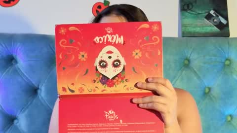 Paola Lyon online show from 12-02-25, 07:09