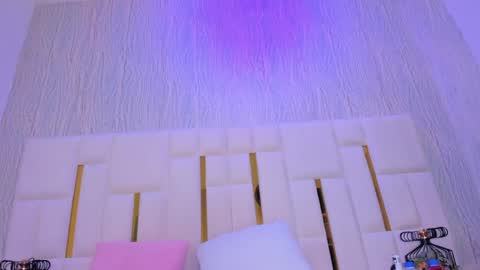 Paola  online show from 05-24-26, 11:59