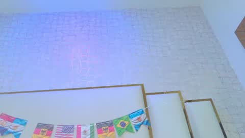 Snapshot of paolaa_rodriguez chatting on 06-25-26, 09:36 Paola online show from 06-25-26, 09:36