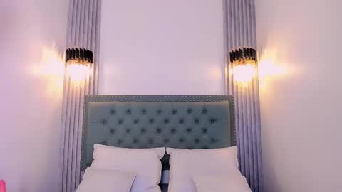 Snapshot of paolab_g chatting on 02-19-25, 06:00 online show from 02-19-25, 06:00