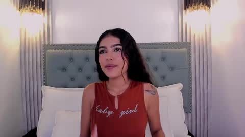 Snapshot of paolab_g chatting on 02-28-25, 01:03 online show from 02-28-25, 01:03