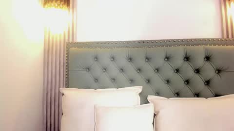 Snapshot of paolab_g chatting on 03-12-25, 06:00 online show from 03-12-25, 06:00