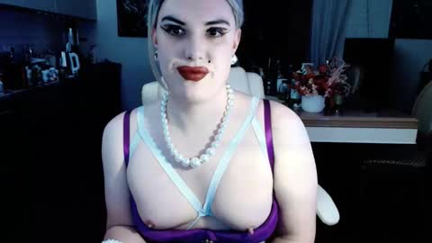 Sarina Williams online show from 12-19-25, 10:44
