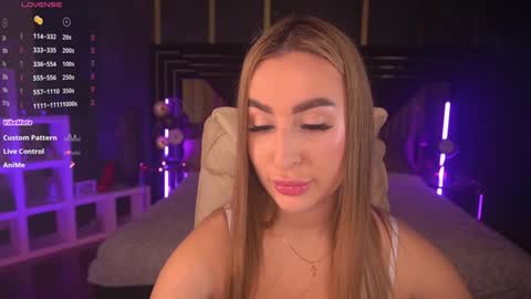 Snapshot of paolamola chatting on 01-26-25, 08:46 Lia online show from 01-26-25, 08:46