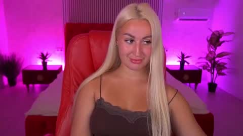 Lia online show from 06-24-26, 01:54
