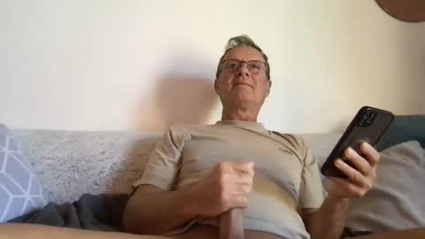 papa_show online show from 11-04-25, 10:03