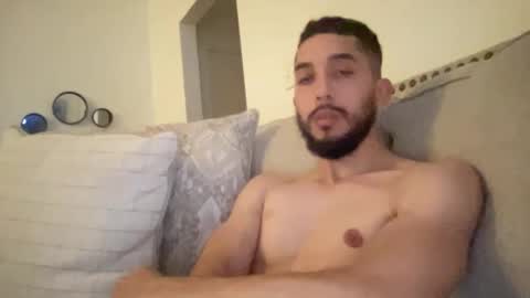 Snapshot of papicubano_guapo23cm chatting on 12-16-24, 05:38 papicubano_guapo23cm online show from 12-16-24, 05:38