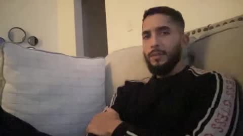 Snapshot of papicubano_guapo23cm chatting on 10-09-25, 05:49 papicubano_guapo23cm online show from 10-09-25, 05:49