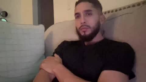 Snapshot of papicubano_guapo23cm chatting on 10-23-25, 04:23 papicubano_guapo23cm online show from 10-23-25, 04:23