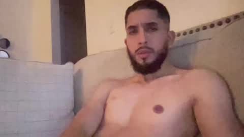 Snapshot of papicubano_guapo23cm chatting on 11-08-25, 06:02 papicubano_guapo23cm online show from 11-08-25, 06:02