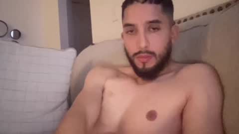 Snapshot of papicubano_guapo23cm chatting on 11-17-25, 06:08 papicubano_guapo23cm online show from 11-17-25, 06:08