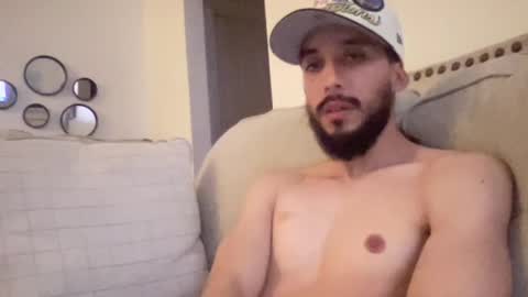 papicubano_guapo23cm online show from 03-02-26, 07:09