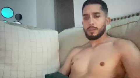 Snapshot of papicubano_guapo23cm chatting on 07-21-26, 08:05 papicubano_guapo23cm online show from 07-21-26, 08:05