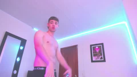 Snapshot of papinoha chatting on 10-19-25, 07:58 Noha online show from 10-19-25, 07:58