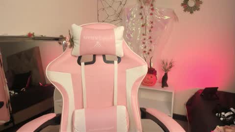 Paprika online show from 10-15-25, 06:30