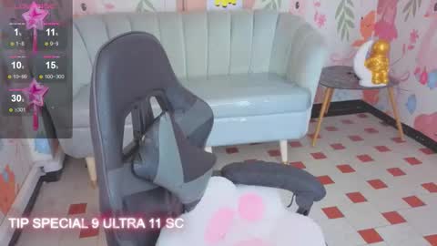 PARIS  online show from 03-18-26, 03:09