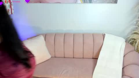 Paris  online show from 12-23-25, 12:52