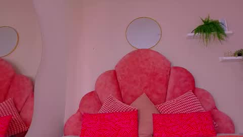 Snapshot of parisfox_ chatting on 02-02-26, 07:45 PARIS online show from 02-02-26, 07:45