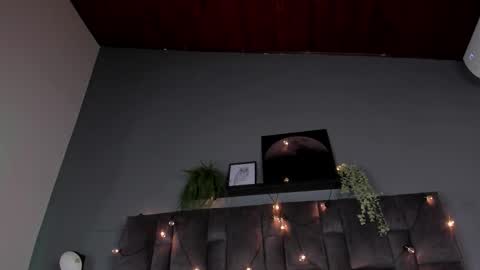 Snapshot of parisfox_ chatting on 02-12-26, 07:53 PARIS online show from 02-12-26, 07:53