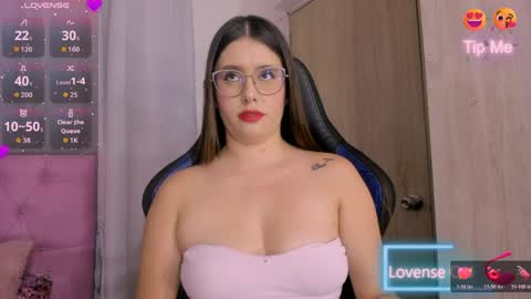 Snapshot of parisshayk chatting on 03-28-26, 06:40 Paris online show from 03-28-26, 06:40