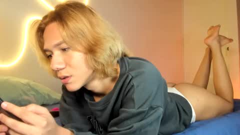 Snapshot of parisstone2 chatting on 12-10-24, 10:26 connie online show from 12-10-24, 10:26