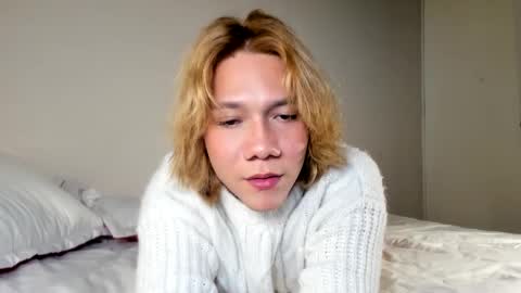 Snapshot of parisstone2 chatting on 12-15-24, 08:36 connie online show from 12-15-24, 08:36