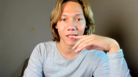 Snapshot of parisstone2 chatting on 01-21-25, 10:08 connie online show from 01-21-25, 10:08