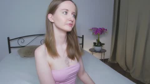 Snapshot of parisvex chatting on 06-24-26, 06:34 parisvex online show from 06-24-26, 06:34