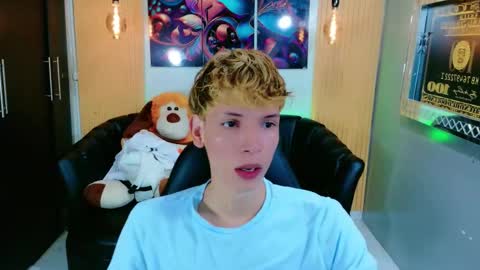 park_jimin1 online show from 09-11-25, 12:05