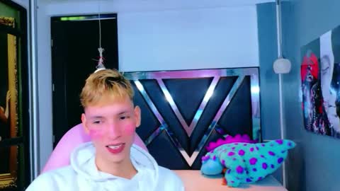 park_jimin1 online show from 11-16-25, 03:50