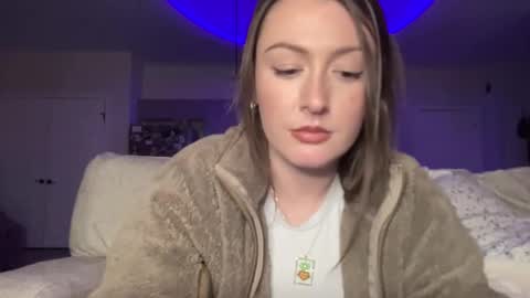 Snapshot of parkermonroeofficial chatting on 02-02-26, 03:49 Parker Monroe online show from 02-02-26, 03:49